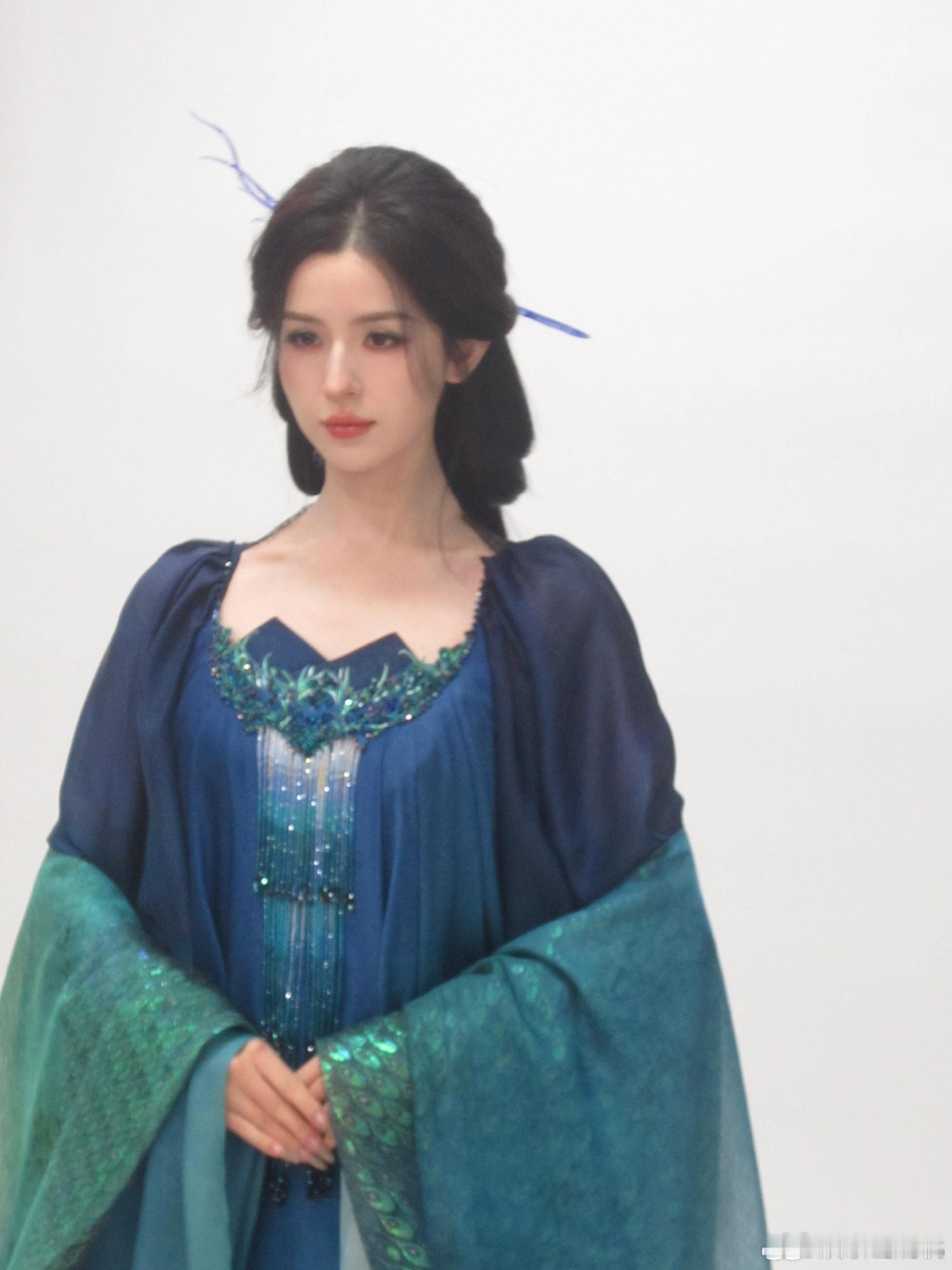 哈妮克孜志怪女主上新了就冲着柳扶风这颜值，这部剧也必须追。哈妮克孜把神女的破碎感