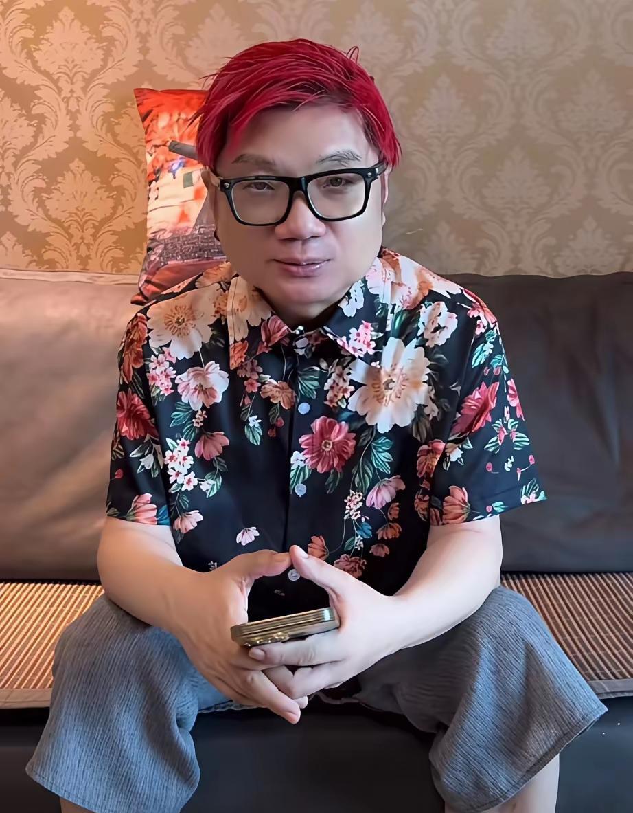 我问我外婆，你觉得这个程青松这个男的怎么样？我外婆看了一眼说，如果你遇到这种男性