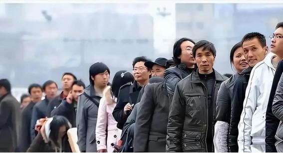 不出意外的话，未来十年，一场规模空前的人口大迁徙正在中国上演，将近一半的中国人会