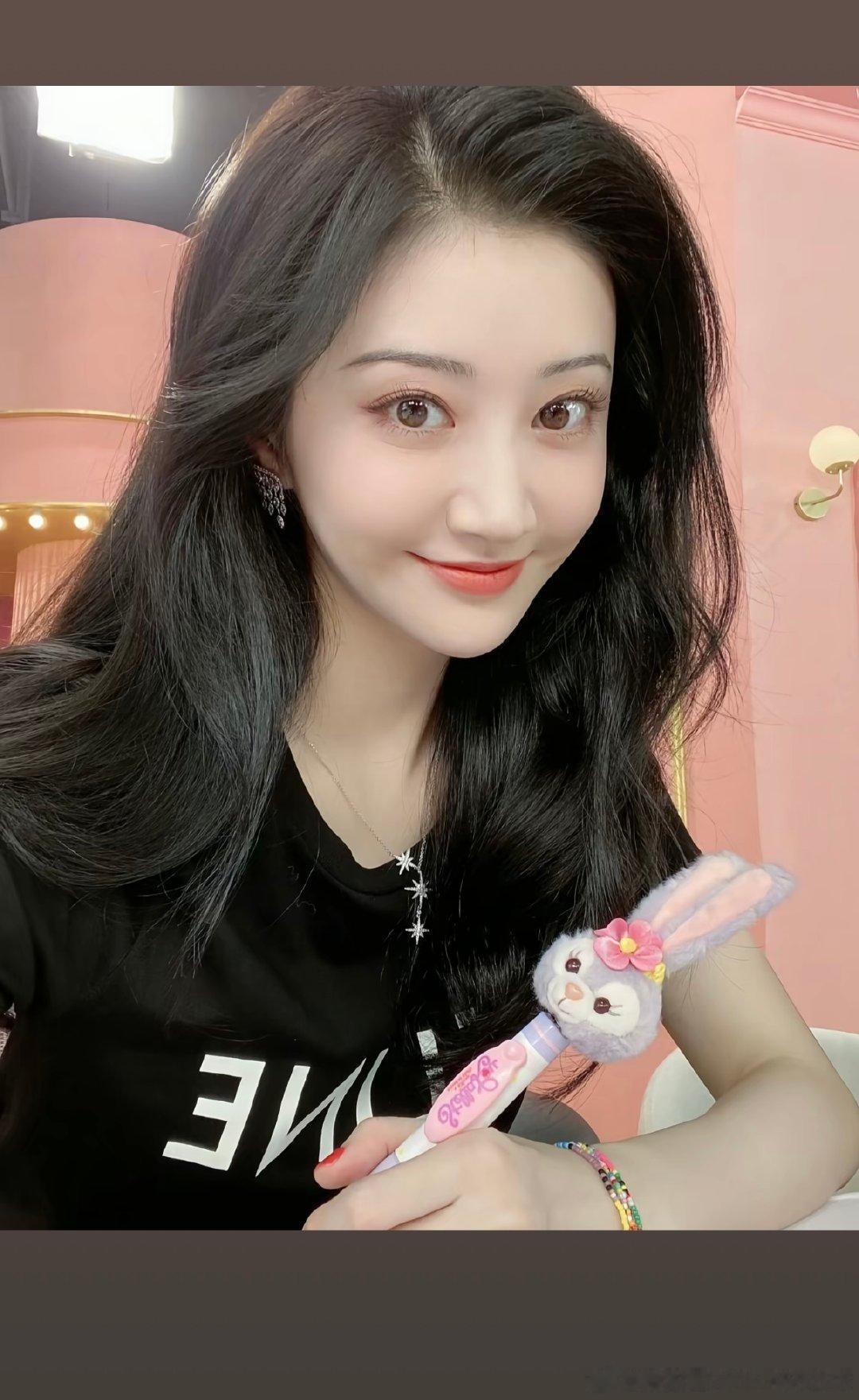 #景甜#[吐舌头眯眼睛笑][吐舌头眯眼睛笑][吐舌头眯眼睛笑]​