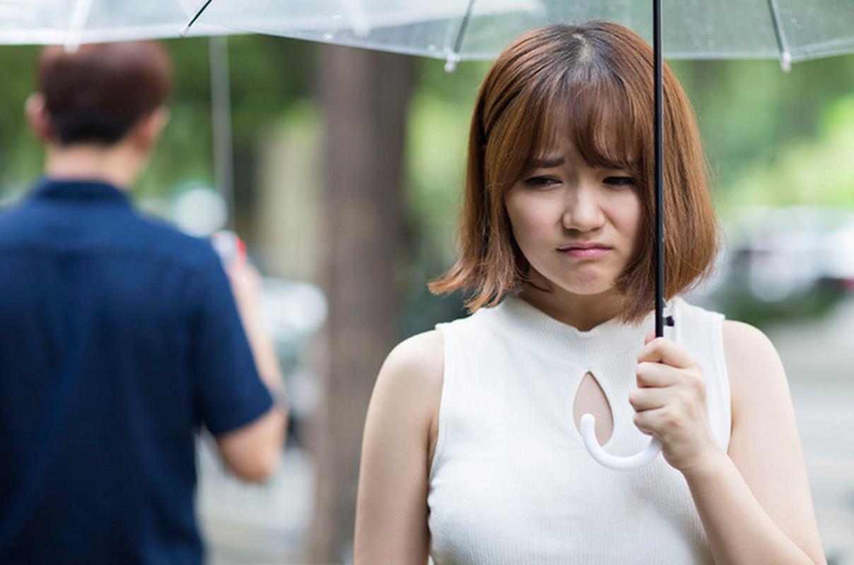 女人找到了新欢女人一旦有了新欢，她的绝情和狠心让你无法想象。我的大学同学也是