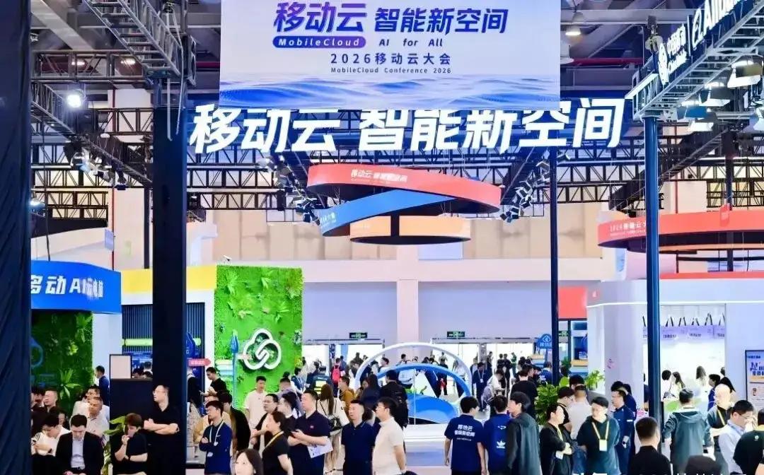 不管你信不信，将来将出现五大现象。1、退休金不会再出现有人拿一万多，有人明明