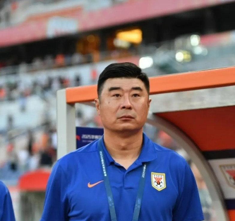 实话实说,“过渡”主帅韩鹏对山东泰山有4大贡献,证明3个事实,不服来辩!—