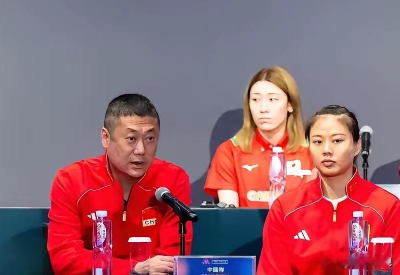 随着一场3-0，女排总决赛，首个四强诞生，龚翔宇，赵勇最新表态​就在今日下午