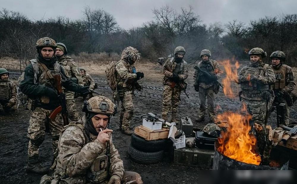 为在俄乌战争中逝去的士兵默哀。真的每次刷到俄乌相关的消息都心里发堵，这仗居然