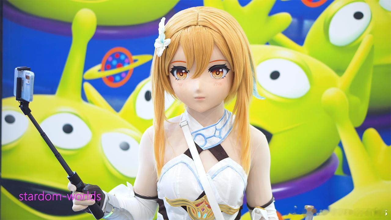 cosplay原神coskigurumiCICF2021原神荧妹cos