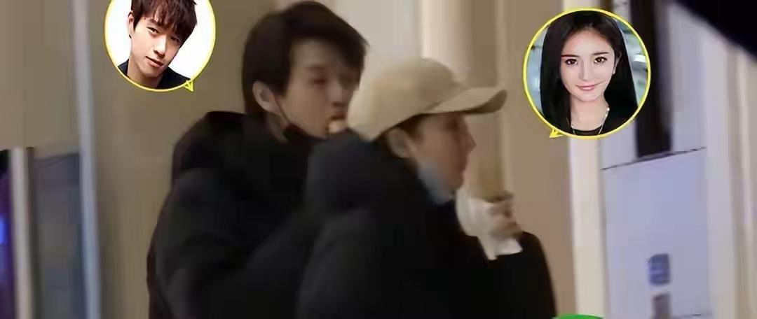 杨幂和魏大勋都这么陌生这么淡漠了吗？杨幂到魏大勋这桌和小酒窝合影，近在咫尺的魏大