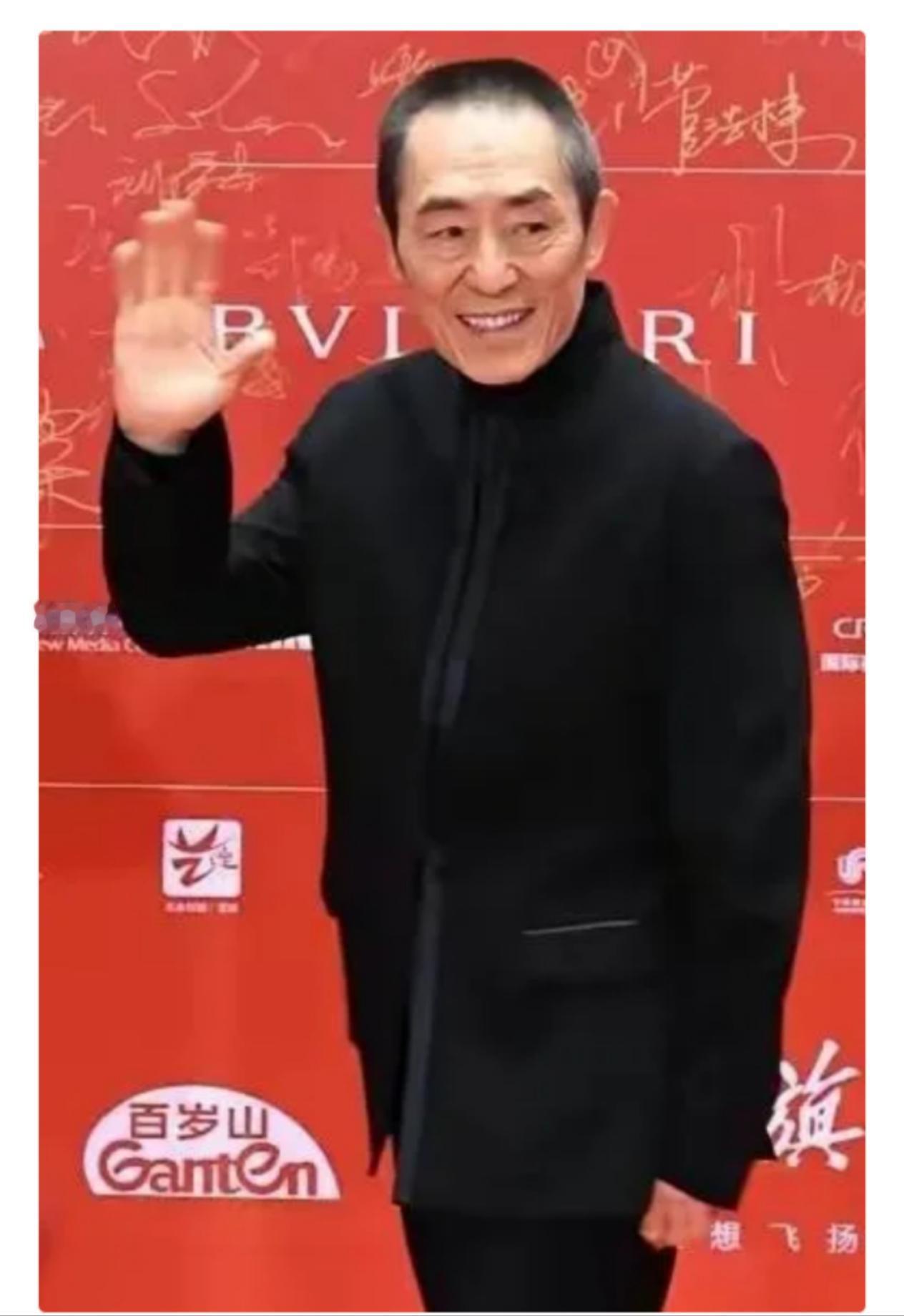 74岁，他选择破产张艺谋抵押了北京朝阳区700平的别墅，套现3000万，加