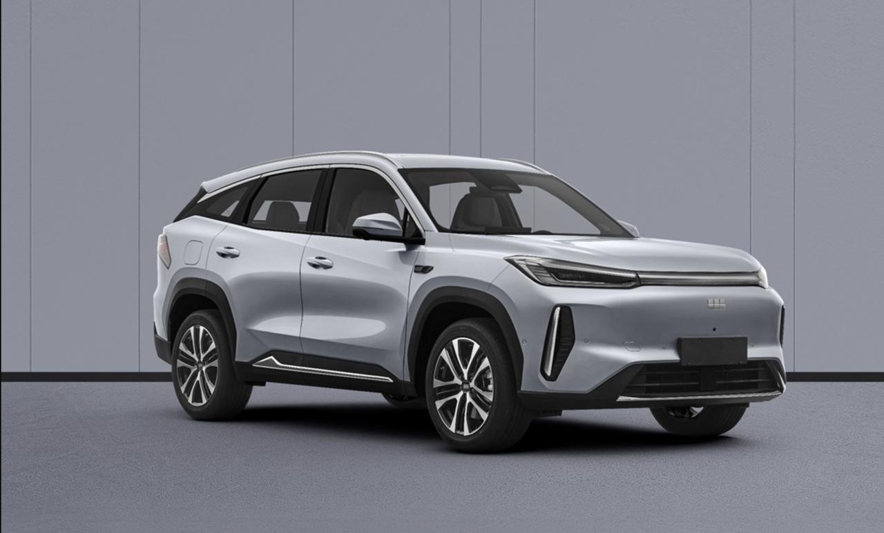 吉利银河M7申报图，A7轿车的同款设计语言，1.5插混，新车长宽高4770/1