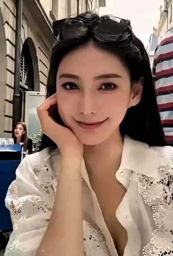 最近马筱梅遭遇网络谣言攻击，说她在台北某个club和女性朋友活动，还牵扯到一个根