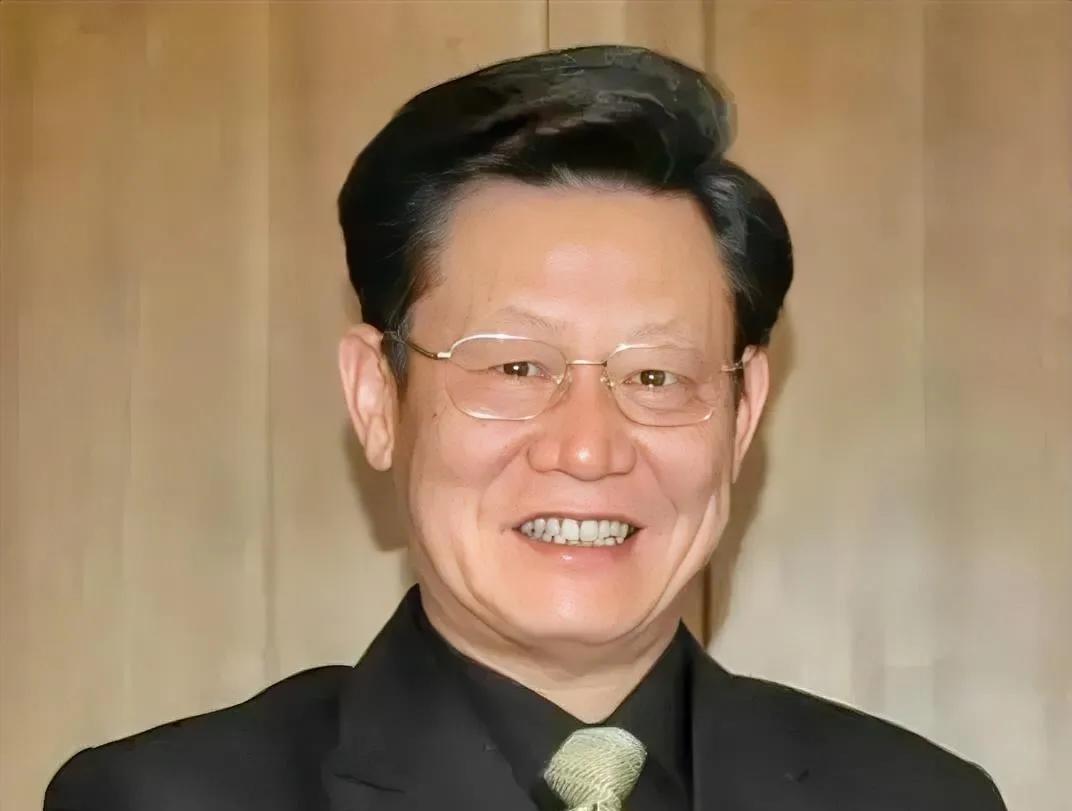 1993年的“银河号事件”，堪称中国外交史上“以智破局”的经典一战。当美国无中生