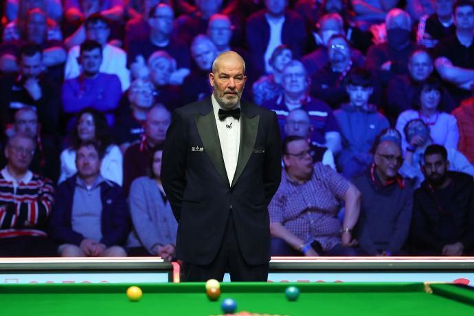 传奇谢幕！荷兰金哨杨·沃哈斯退役，六届世锦赛决赛执裁传奇转型幕后育新星