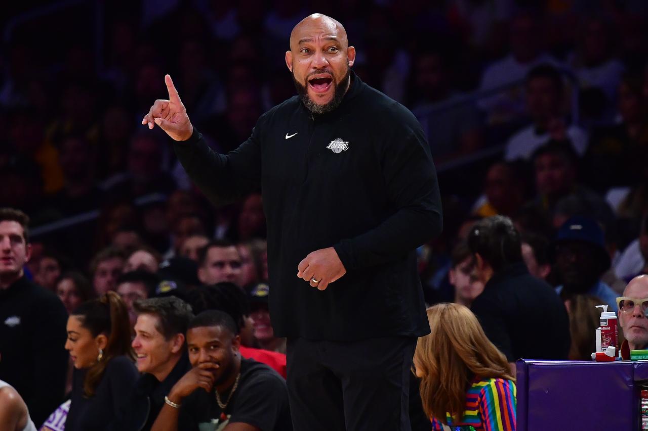 哈姆下课后承认看走眼！贝弗利：他亲口说我和威少才是真领袖看NBA上咪咕视频，前