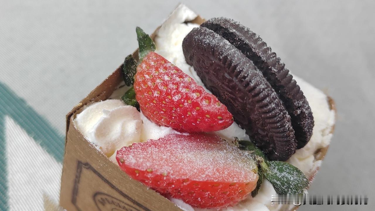 克制消费？我觉得为了存钱，应该适当的这么做。一个普通家庭，没有父母依靠，家庭