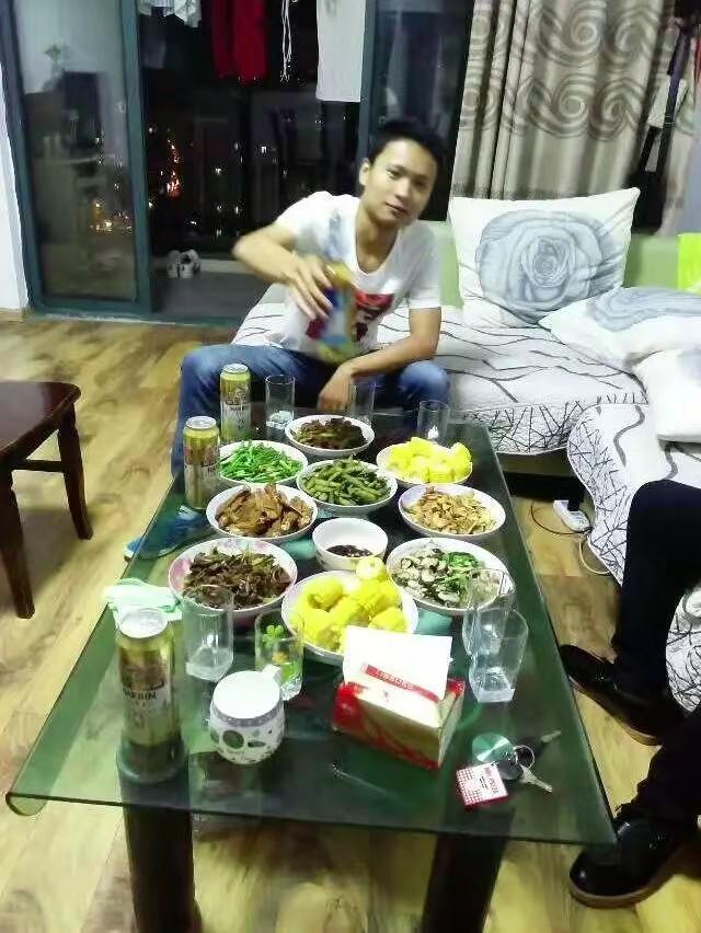 翻出了2015年的照片，地点，南京，我的青春啊回忆日常美食记录