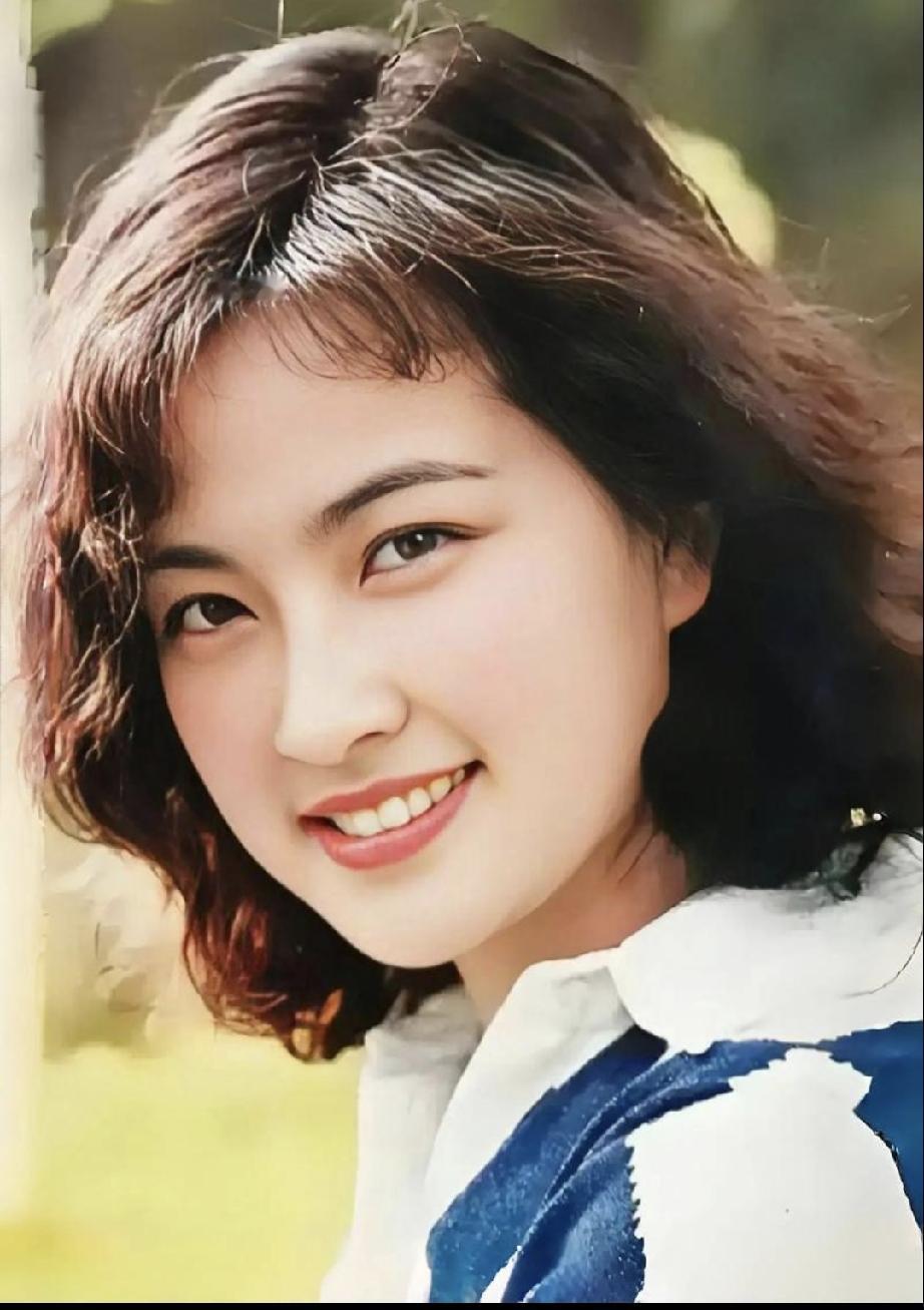 你们喜欢刘晓庆吗我个人非常喜欢演员刘晓庆，他在80年代也是一个很有名的女明星