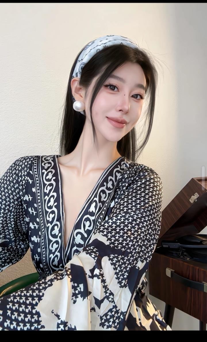 极品美女，有人喜欢心动吗。