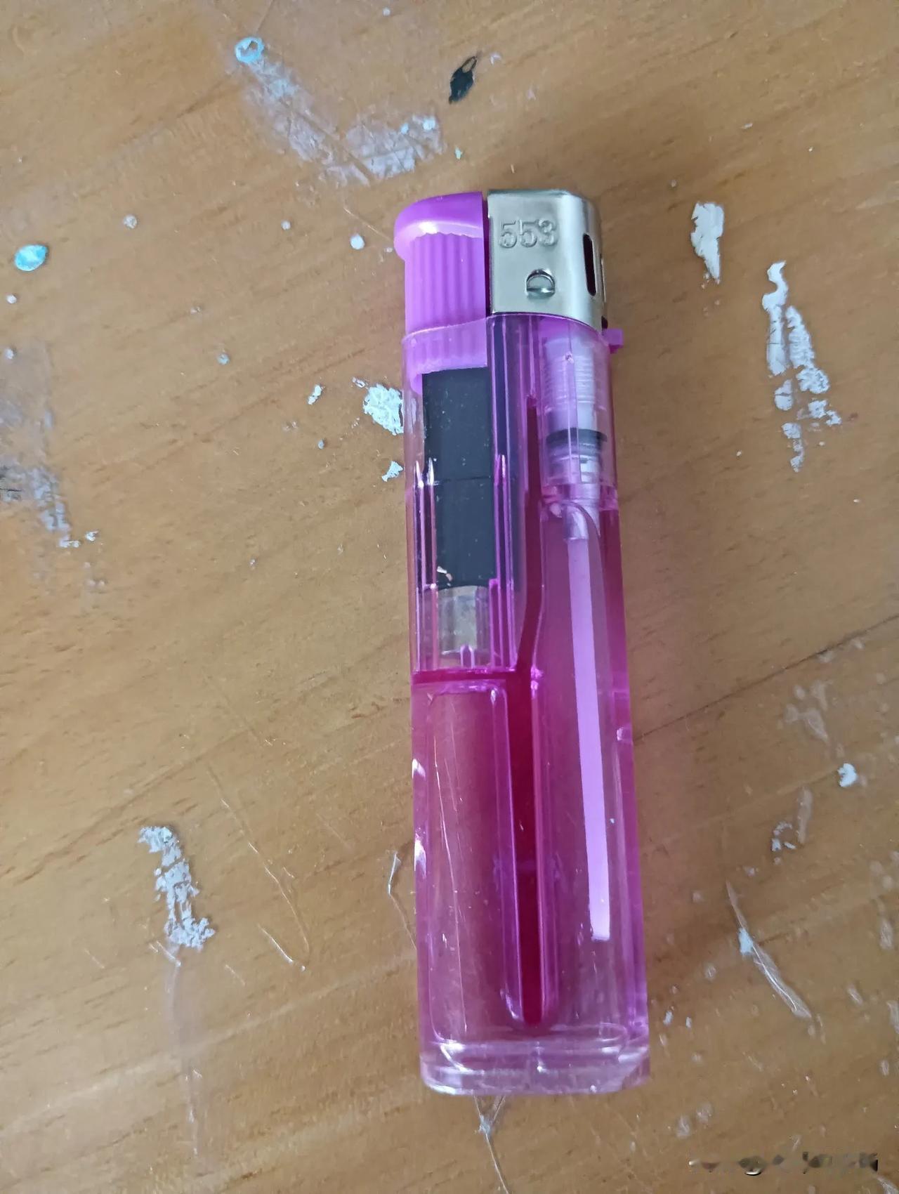 纯粹的好人不合适在人间。“亦正亦邪”才合适。正：正直善良人品好，邪：保护自己的手