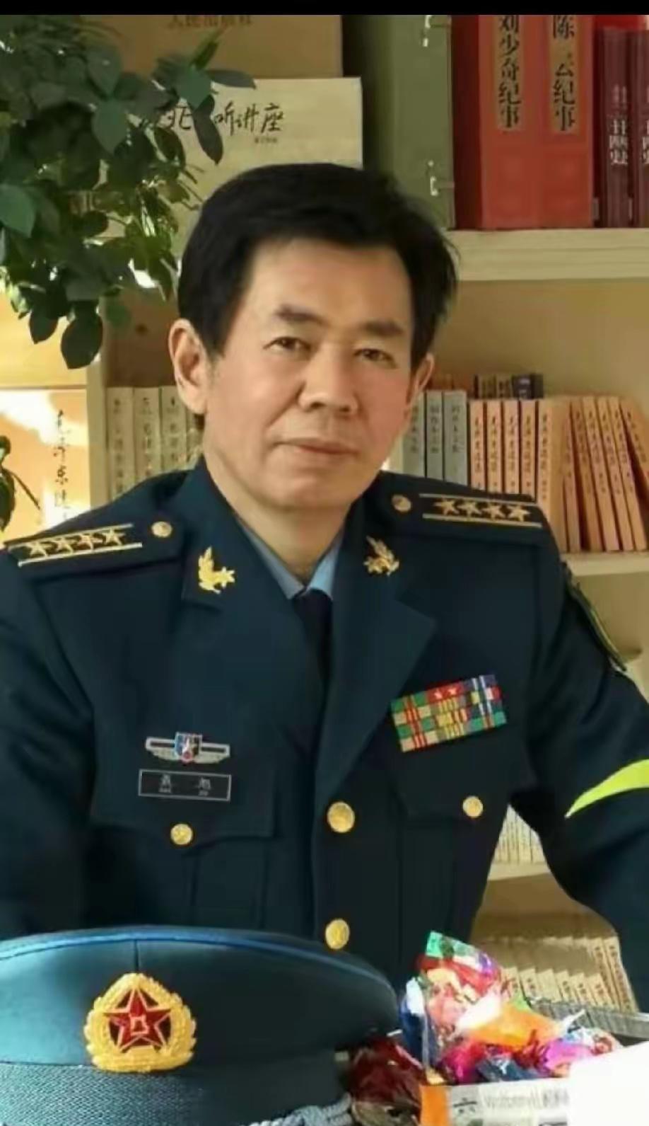 中国著名军事专家戴旭说:我们现在面对外部的各种挑衅，如果在不采用伟人毛主席对外敌