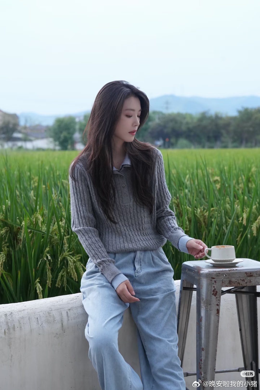 李云霄是清冷文艺的女主角吧，笑得很开心，十月顺利​​​