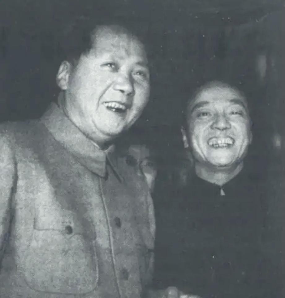 建国之初，毛主席外出视察，有三个人是必须要陪同！第一个是杨尚昆，他是中