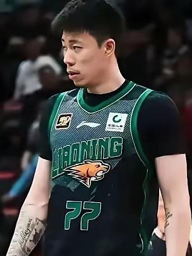 当初，上海男篮把福建队省宝台柱子王哲林挖走后，福建队从此一蹶不振；现在，上海队又