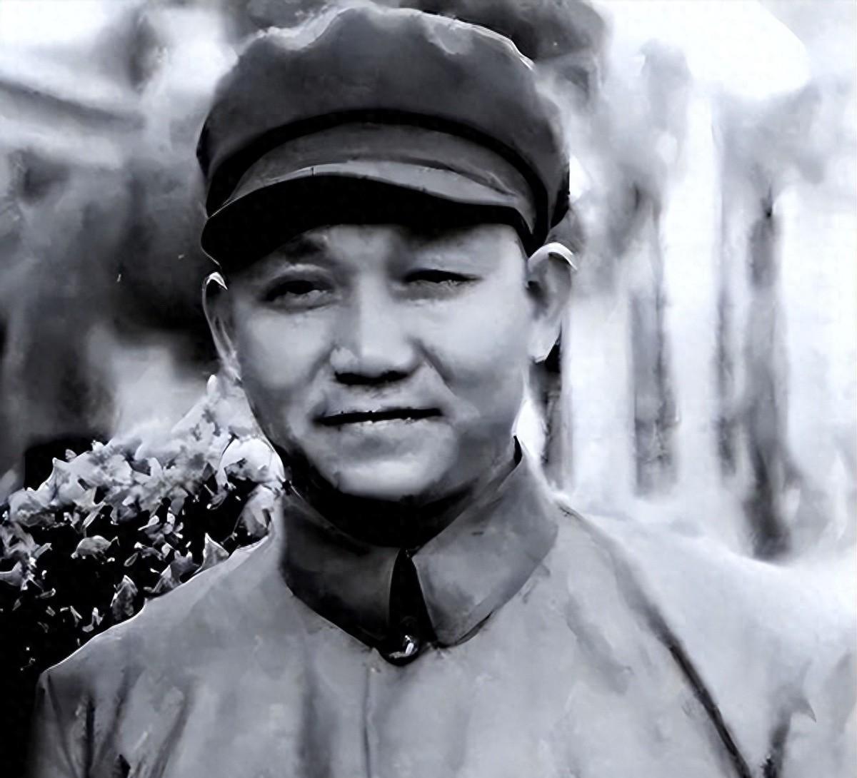 陈光被开除党籍后，托人找罗荣桓求情，罗荣桓听后为何不表态？“1952年12月2