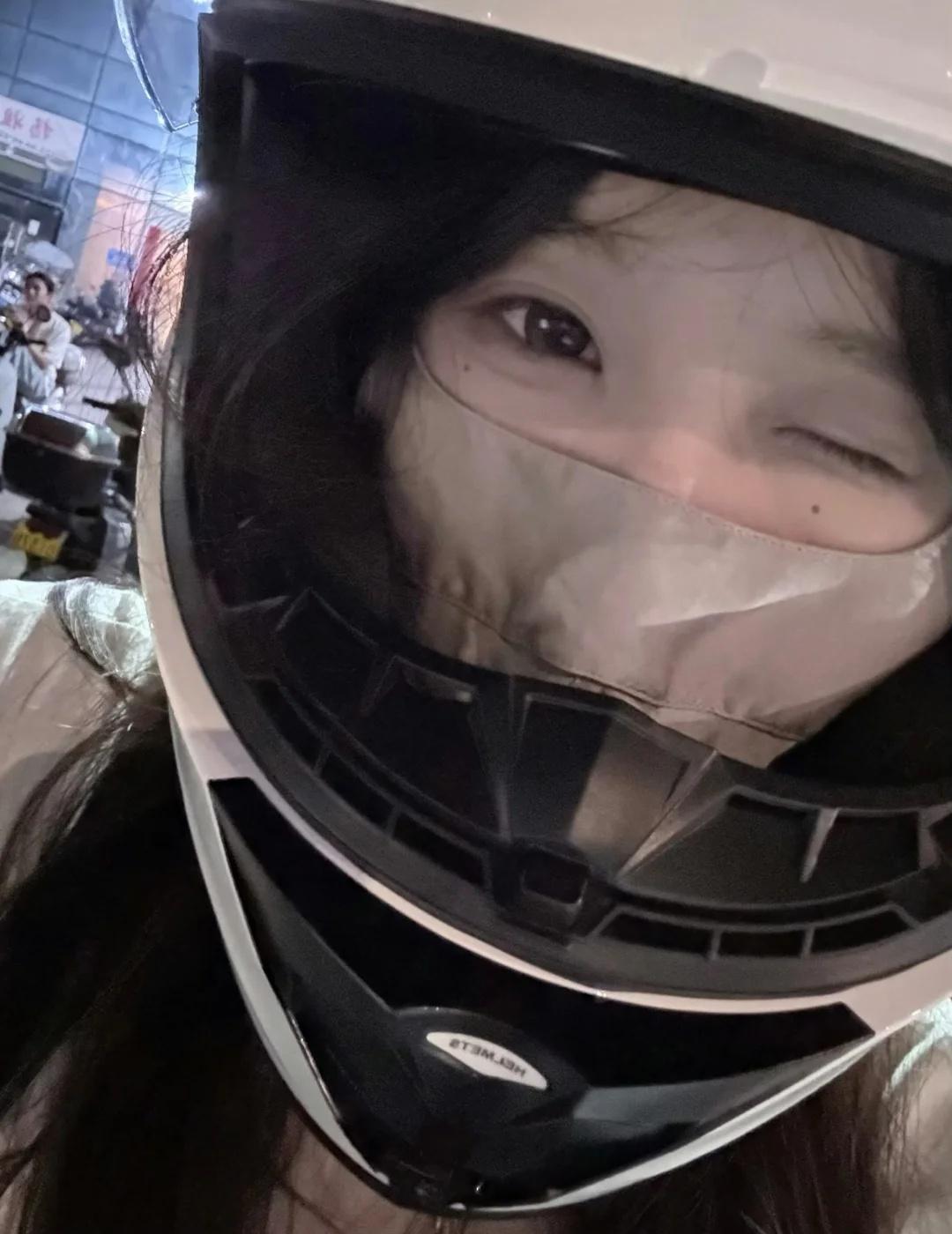 被这顶头盔硬控了！享受自由骑行感受风与自由