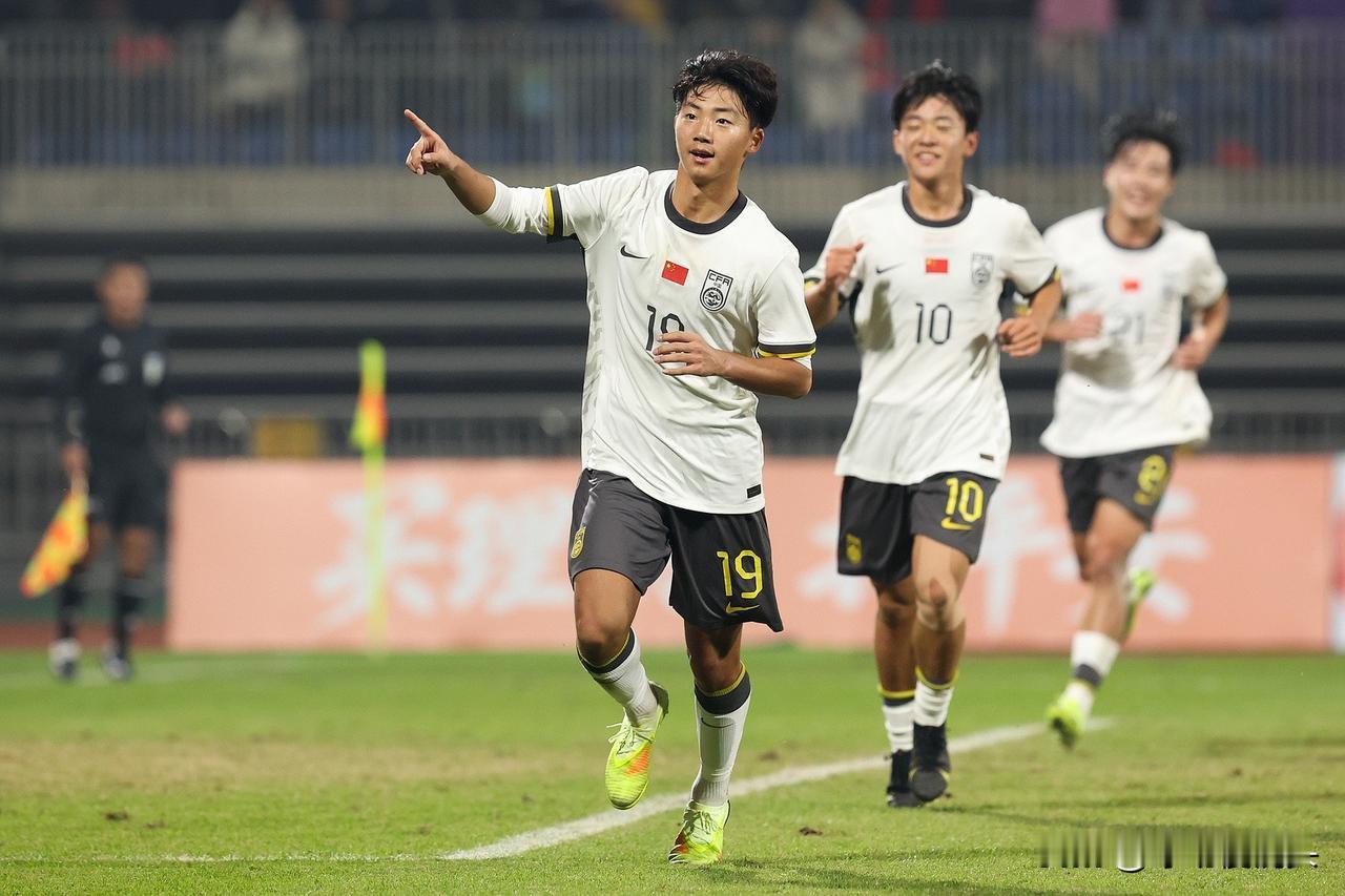u17亚洲杯预赛中国队8：0斯里兰队，我们要明白3点！1，斯里兰队的水平，也