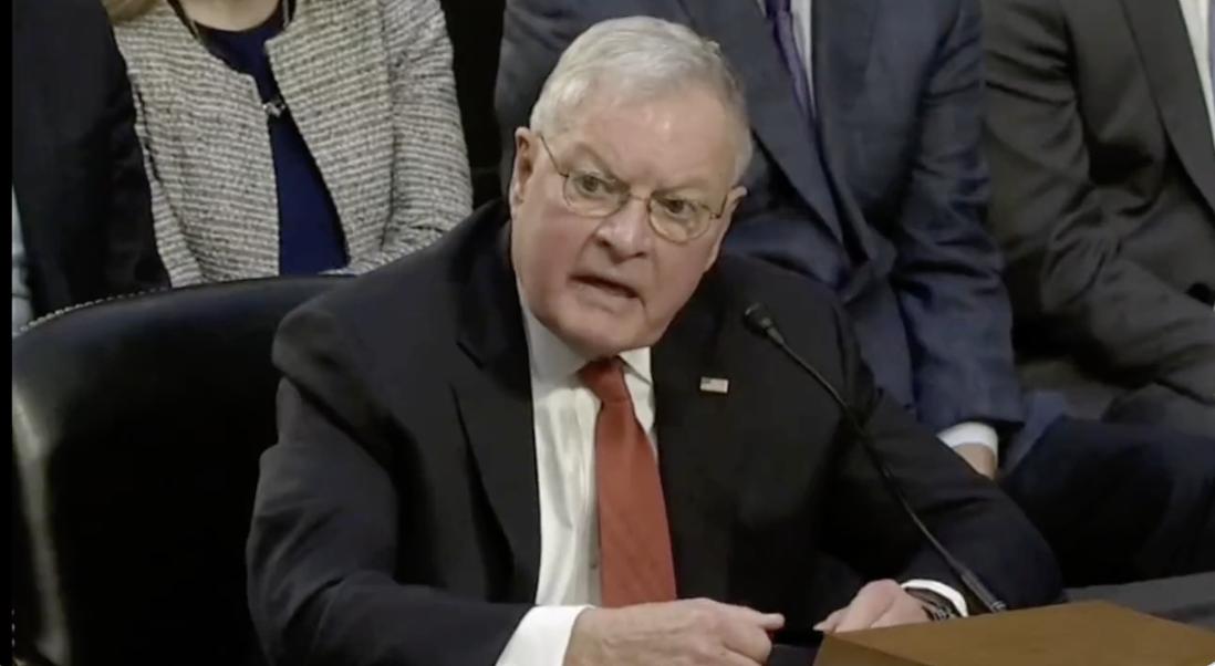 <em>迈克</em>·<em>彭斯</em>(美前副总统)的顾问基思·凯洛格将军表示，利用乌克兰与俄罗斯作战是