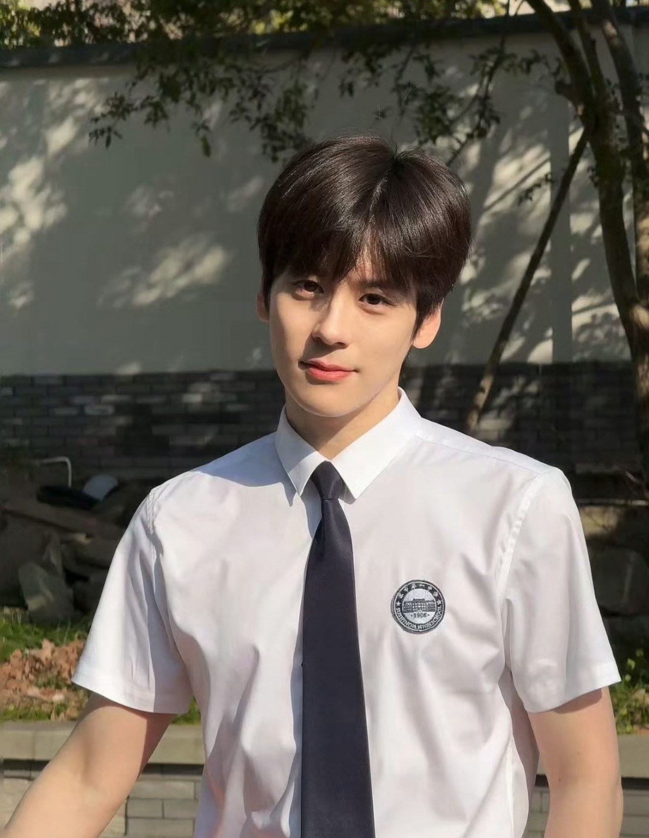 没有十年暗恋魏哲鸣不接他演暗恋确实有东西。纪昱恒的人夫感，许淮颂的狐狸系苏感，