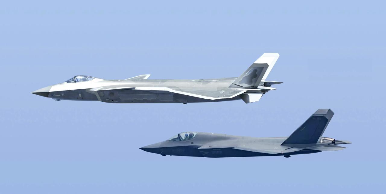 歼20和歼35罕见同框，中国空军五代机的“全阵容”出现，世界上第二个能做到的国家