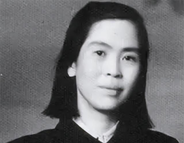 1984年，贺子珍临终前请求安葬于北京，邓小平知道后连下两道命令。 贺子珍的