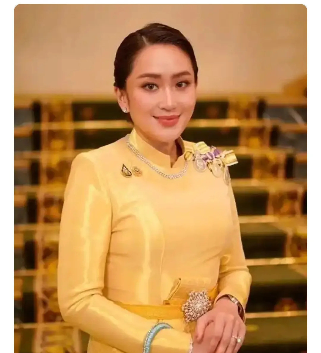 泰主席访华：泰国要变天了？---