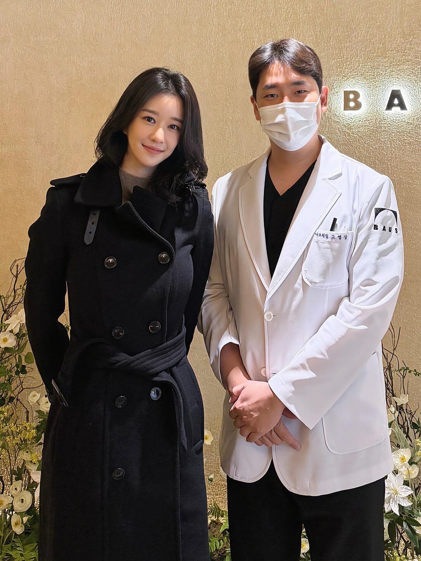 有这么小的头五官怎么长还重要吗….（可惜这姐五官也是顶级