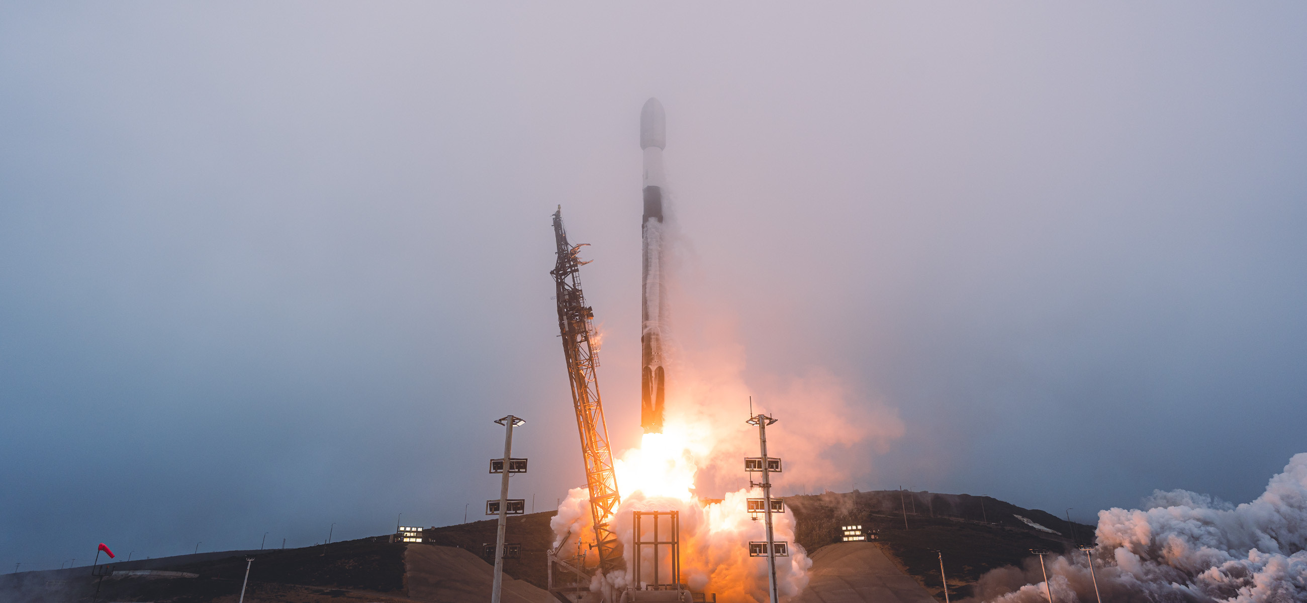 9月14日，SpaceX完成了第300次星链卫星发射任务。​​​