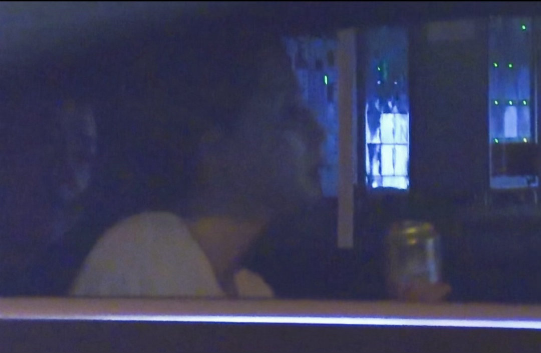 殷桃感情时间线2007‑2008与沈俊成隐婚，之后离婚，是殷桃唯一一段正式婚姻。