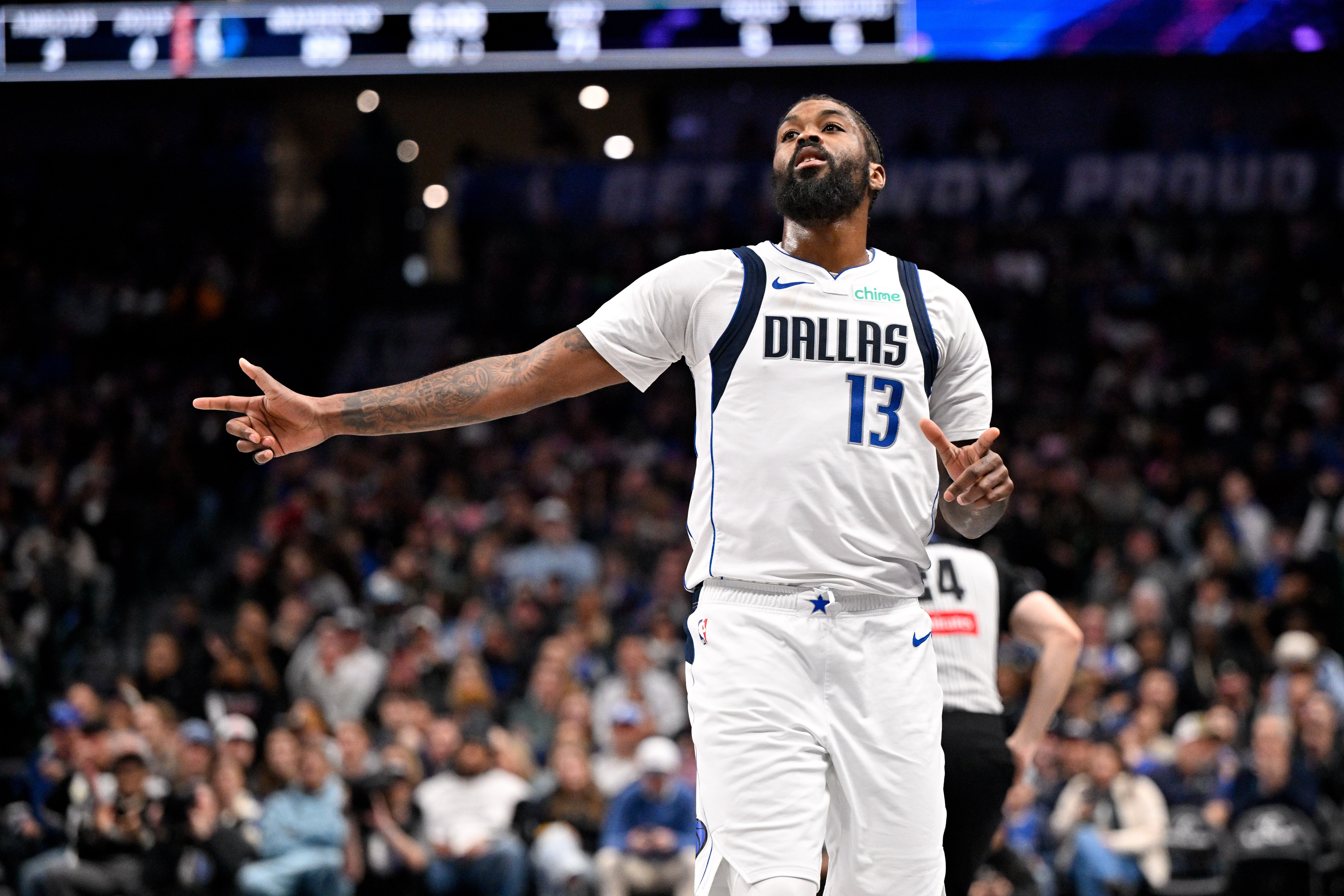 记者ChristianClark报道，联盟众多球队有意马绍尔。记者称马绍尔成为