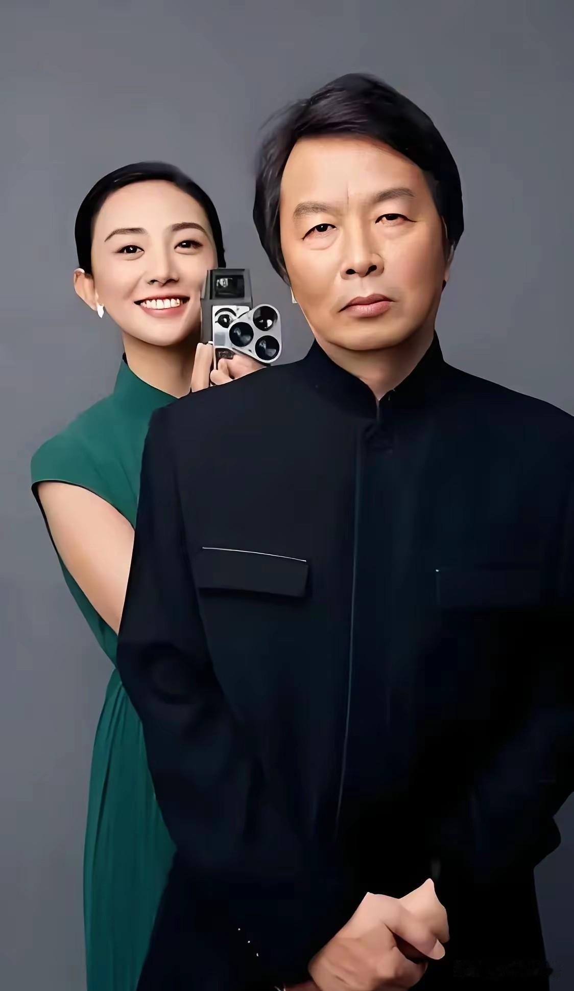刘震云告诫女儿说：“想脱你衣服的人很多，给你洗衣服的却很少，狗喂饱了，老想拱槽