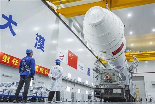 【我国成功发射一箭六星：蓝箭航天朱雀二号改进型遥二运载火箭成功发射】5月17日