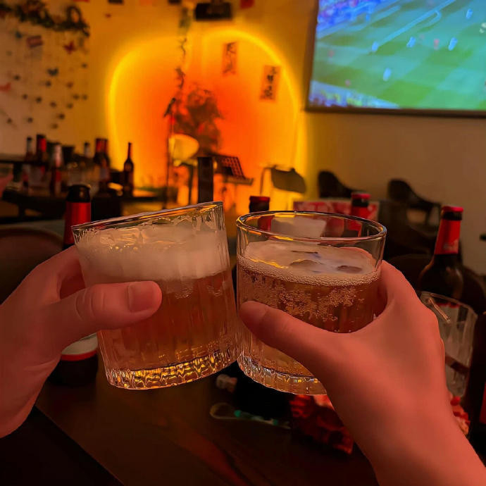 𝗖𝗶𝘁𝘆不𝗖𝗶𝘁𝘆↝🧢“独处未必孤独自己喜欢便是自由”