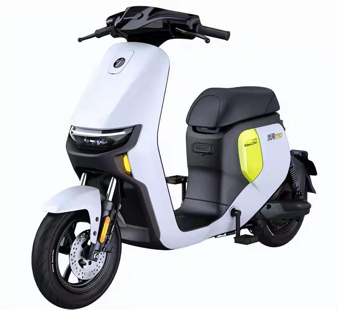 新国标电动车涨价千元引热议：安全升级值不值？“昨天清仓价2999，今天标价