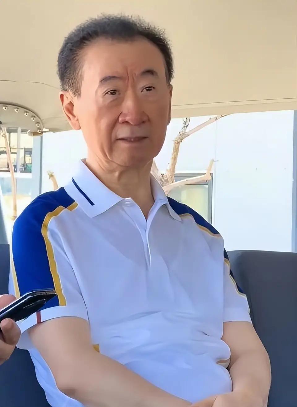 王健林还清6000亿债？8年硬扛过程曝光！万达那6000亿债务压顶时，很多