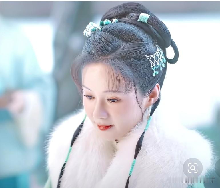 郑合惠子在《兰香如故》里的演绎，直接拉高了内娱白切黑恶女的天花板！原来真正的顶级