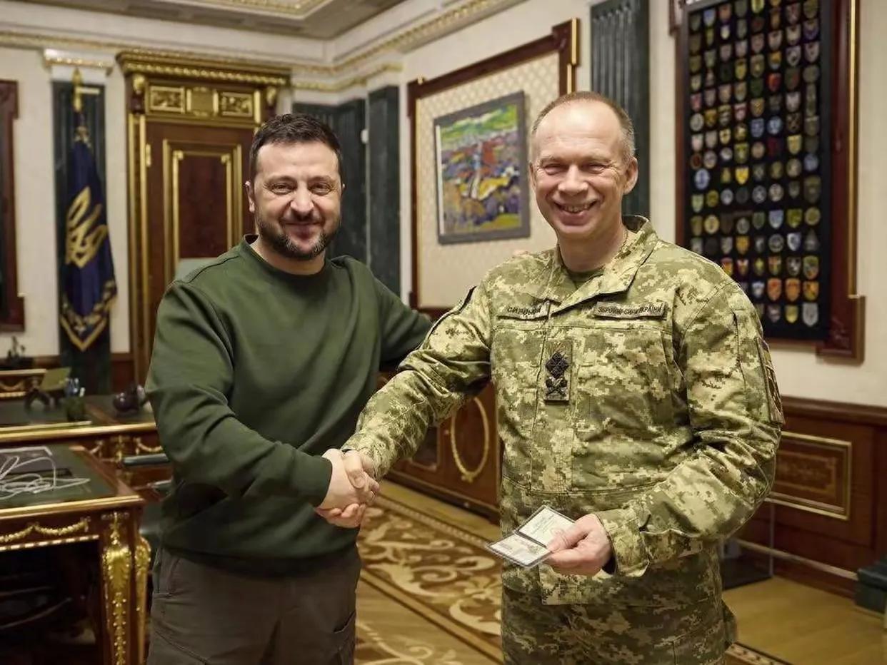 苏梅防线告急！俄军突入纵深，乌军兵力吃紧。最近乌克兰北部的苏梅地区战况突然紧张