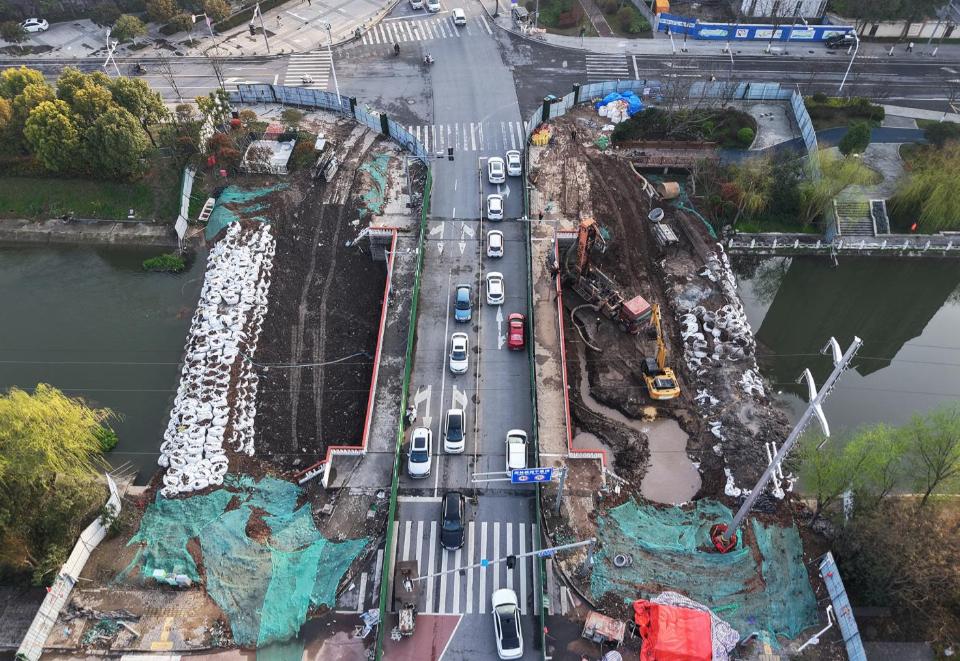 沙市出行总拥堵？西干渠三座桥改造五一前完工解难题沙市往荆沙大道、复兴大道方向的