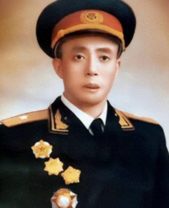 他是开国少将，曾任河北省军区司令员、兼任河北省委书记。1963年海河抗洪、19