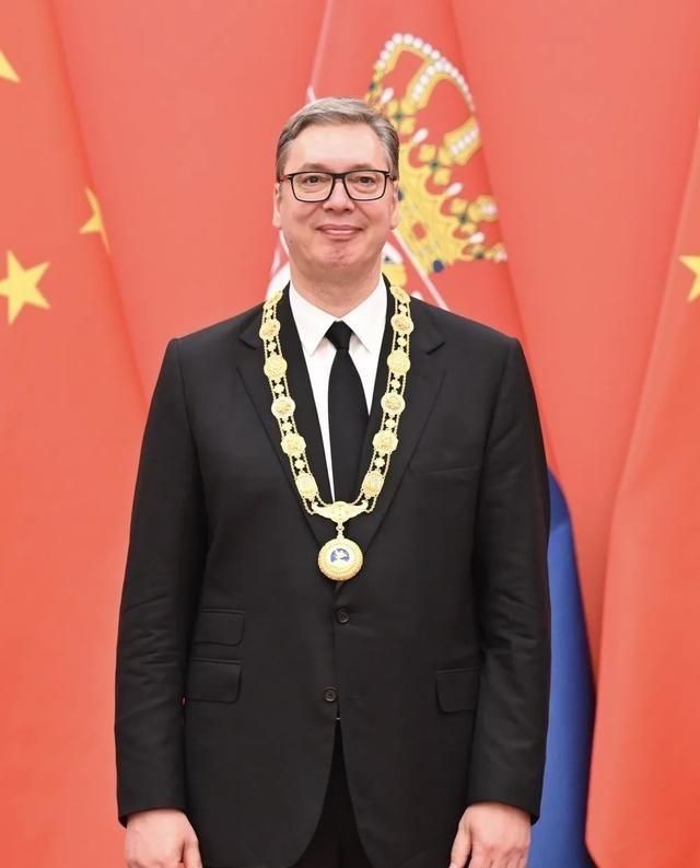 重磅！武契奇获中国最高对外勋章。这次访华，中方对武契奇，可谓是诚意满满，不管是欢