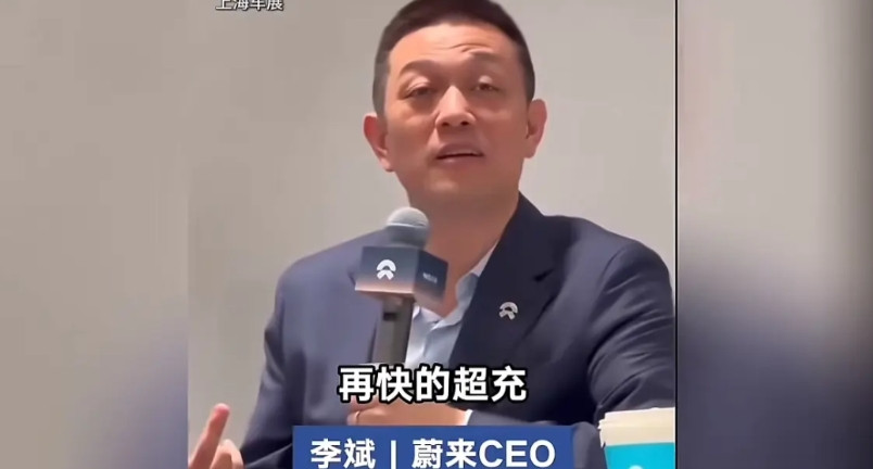 车企大佬之前对于友商还阴阳怪气一下，委婉的炮轰一下，现在可倒好，一点也不藏着掖着