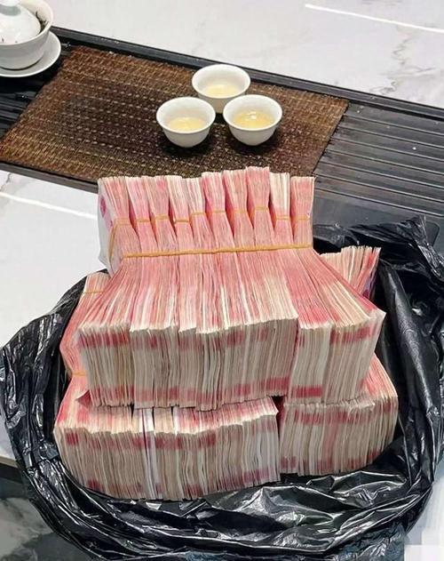  转运转运，越转越顺，霉运走、好运留、财富留！八方来财都要留[红包]转运财运